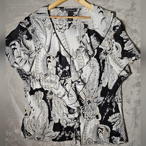 Lane Bryant Women's Flared Sleeved Hidden Button Blouse‎ Black/White 22/24